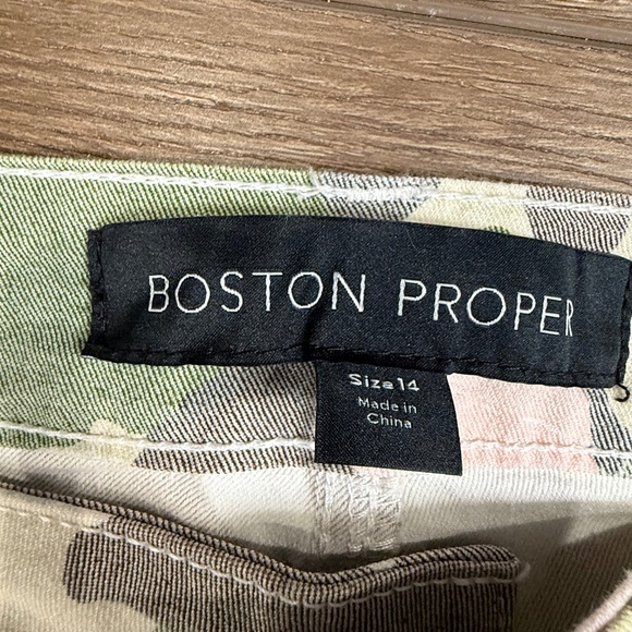 Boston Proper Women's Pull On Camo Floral Jeans, Size 14, Ankle, Slim, Fall - Picture 7 of 11
